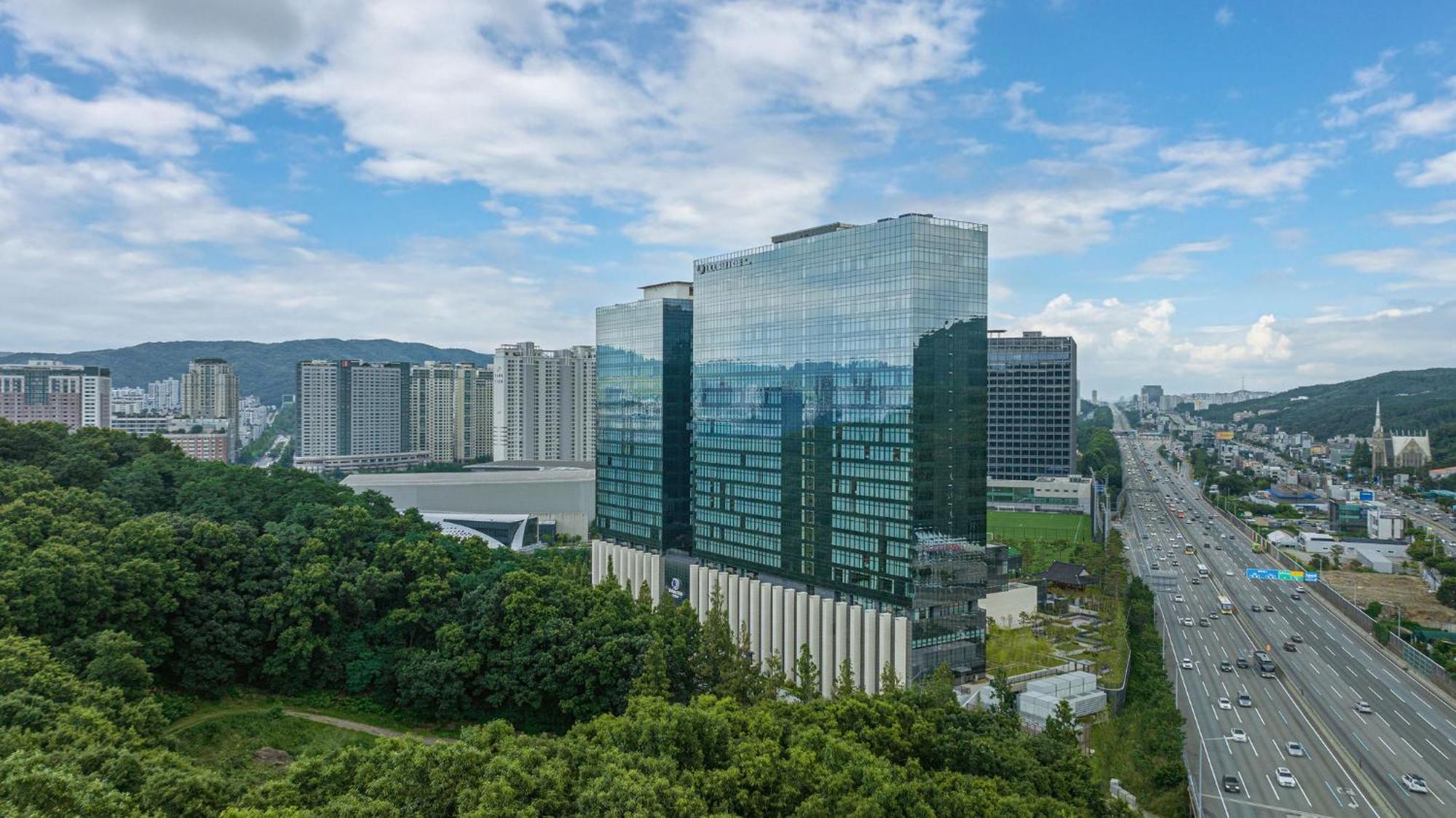 فندق Doubletree By Hilton Seoul Pangyo سيونغنام المظهر الخارجي الصورة