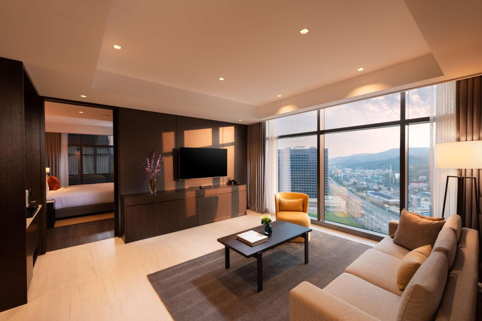 فندق Doubletree By Hilton Seoul Pangyo سيونغنام المظهر الخارجي الصورة