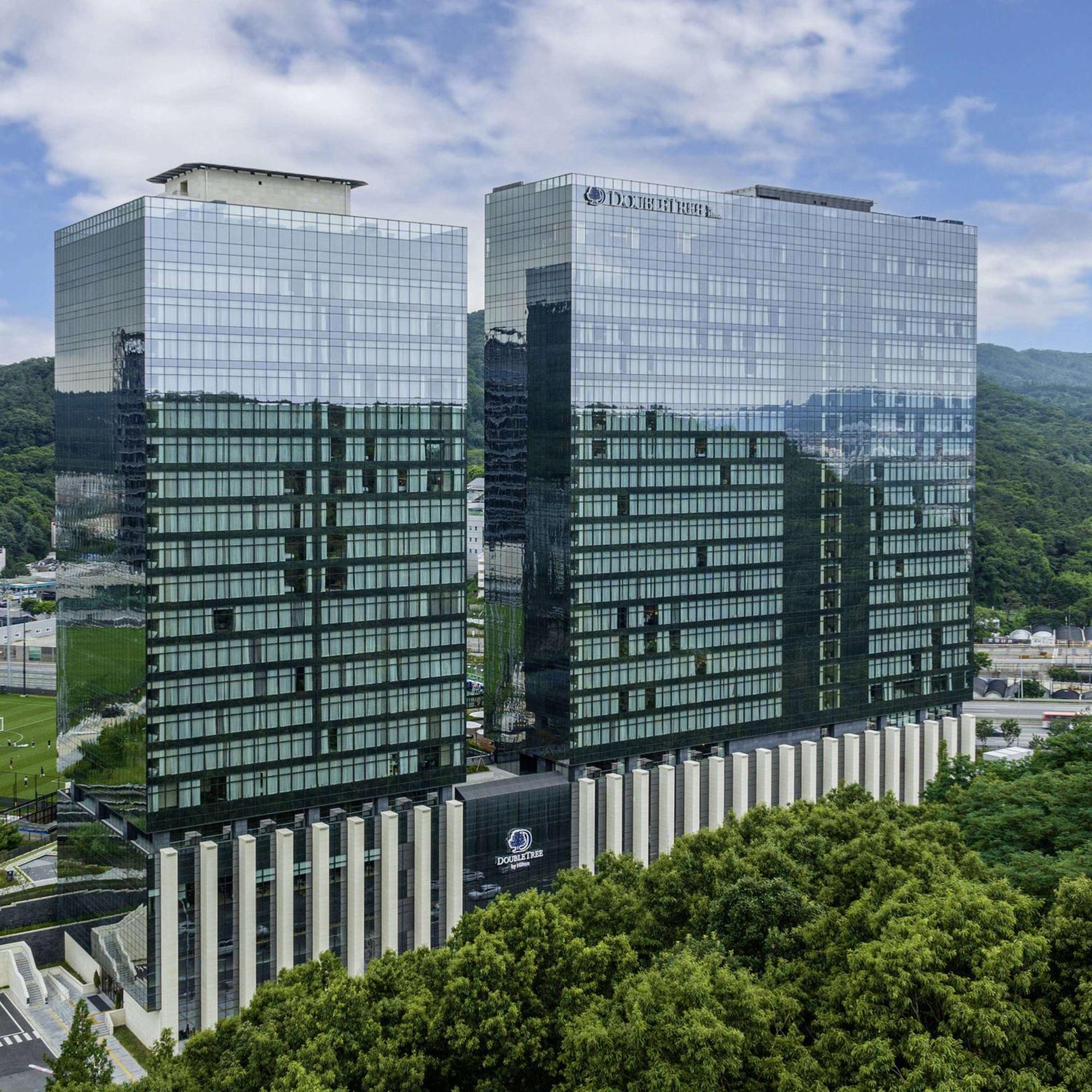 فندق Doubletree By Hilton Seoul Pangyo سيونغنام المظهر الخارجي الصورة